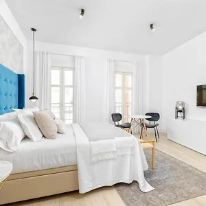 iloftmalaga-studio-apartments.hotelsinnerja.org/