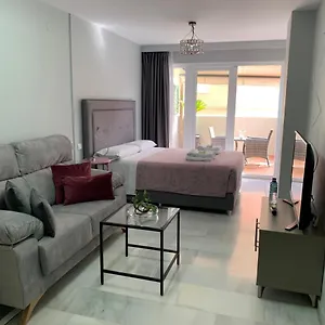 Kentia Alloggio in famiglia Málaga
